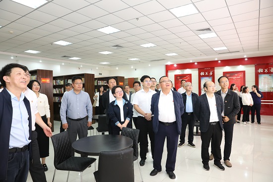 黨建聯建  三峽高中走進稻花香開展主題黨日